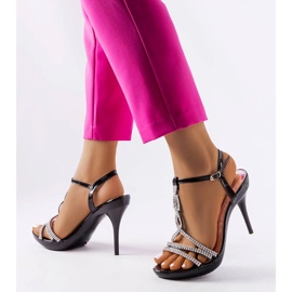 Sandales Angélil noires à talon aiguille et strass 1