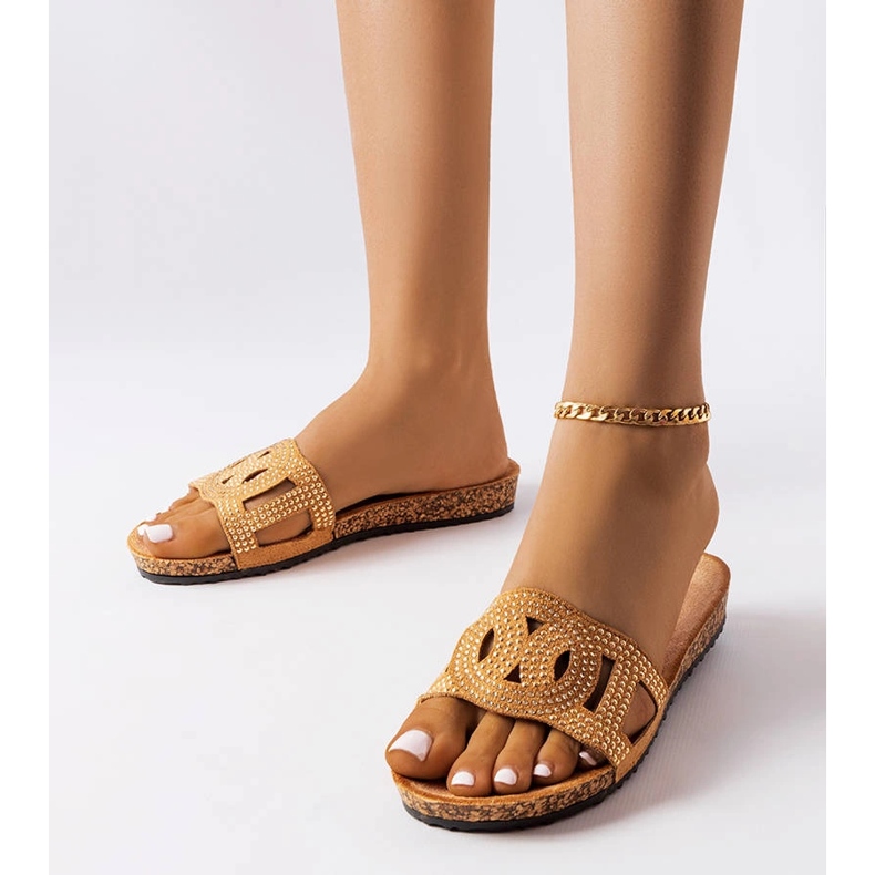 Toboggans beiges ornés de jets Lagacé 1