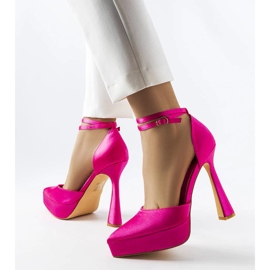 Escarpins roses à talons hauts de Dallas 1