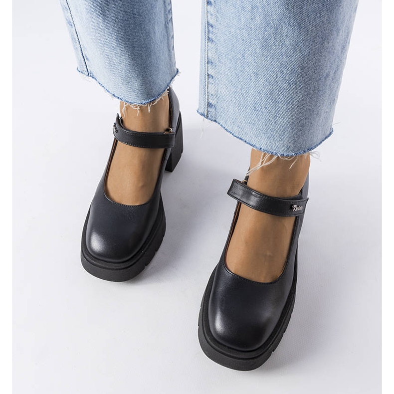 Escarpins à talons hauts en cuir noir Karino 1