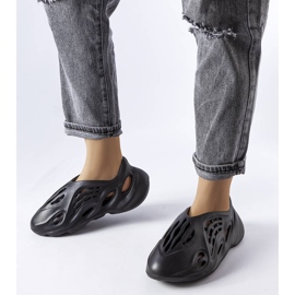 Claquettes en mousse noire Julienne 2