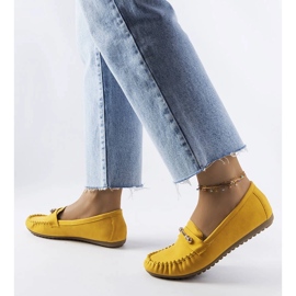 Mocassins jaunes au fini mat de Sorel 1