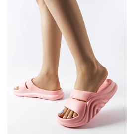 Babouches en caoutchouc rose de Genève 2 Babouches en caoutchouc rose de Genève 2