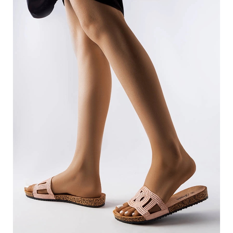 Toboggans roses ornés de jets Lagacé 2