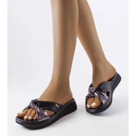 Sandales compensées noires de Luce le noir 1