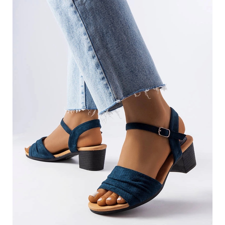 Sandales à talons bas bleu marine de Broom 1 Sandales à talons bas bleu marine de Broom 1