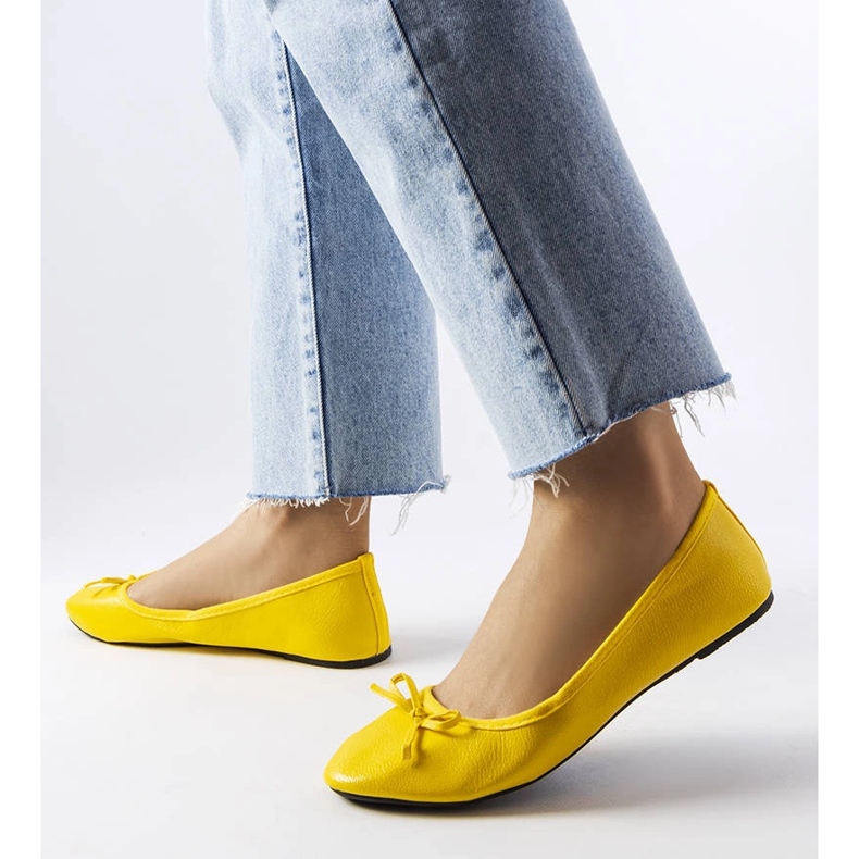 Ballerines jaunes ornées d'un nœud Vaillancour 1