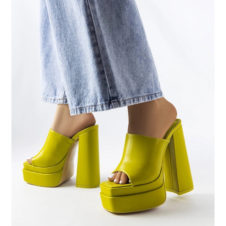 Sandales vertes à talons Mercure 1