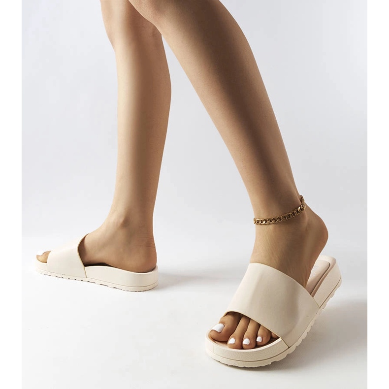 Claquettes en caoutchouc beige Sabourin 2