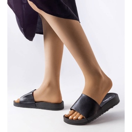 Claquettes en caoutchouc noir Sabourin le noir 1
