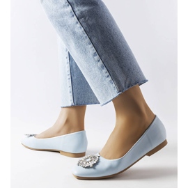 Ballerines bleues avec une broche Miren 2