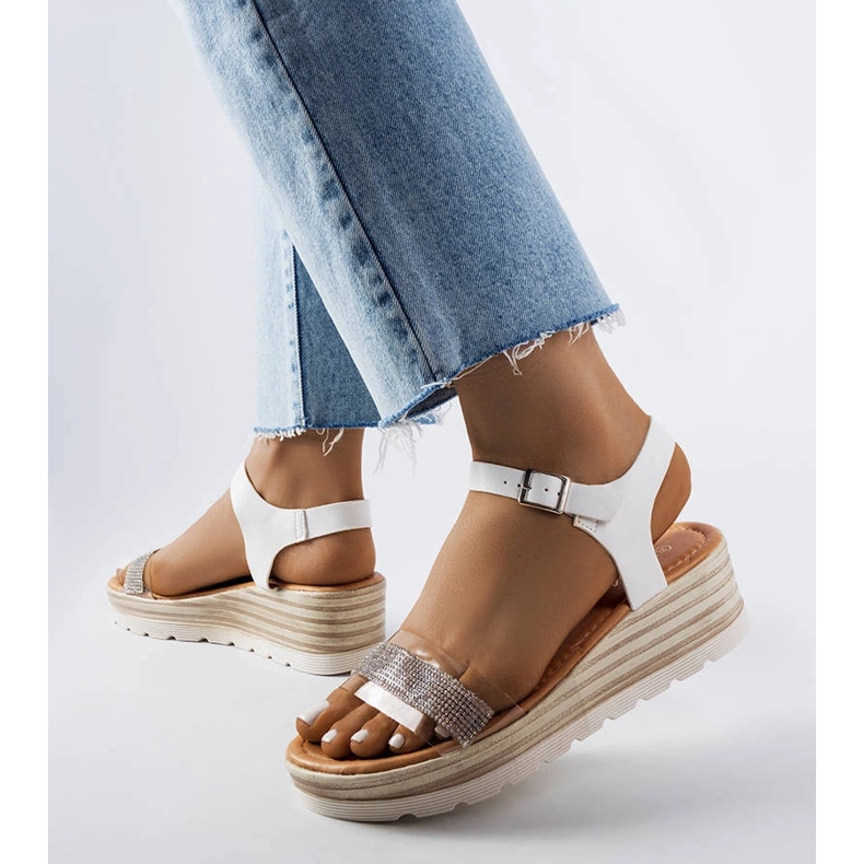 Sandales compensées blanches Bussière 1