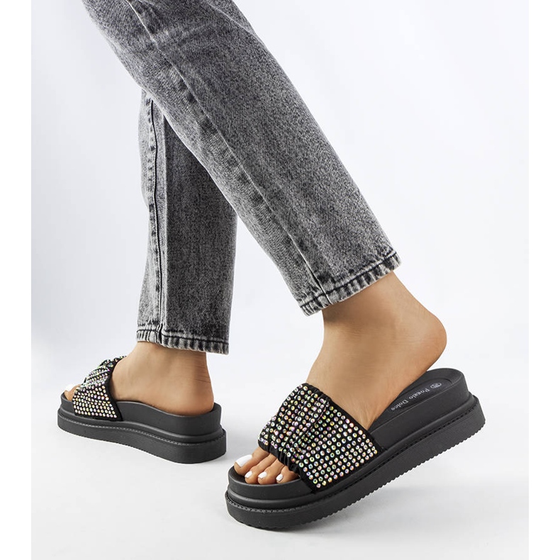 Sandales noires à plateforme avec zircons cubiques de chez Franet 1