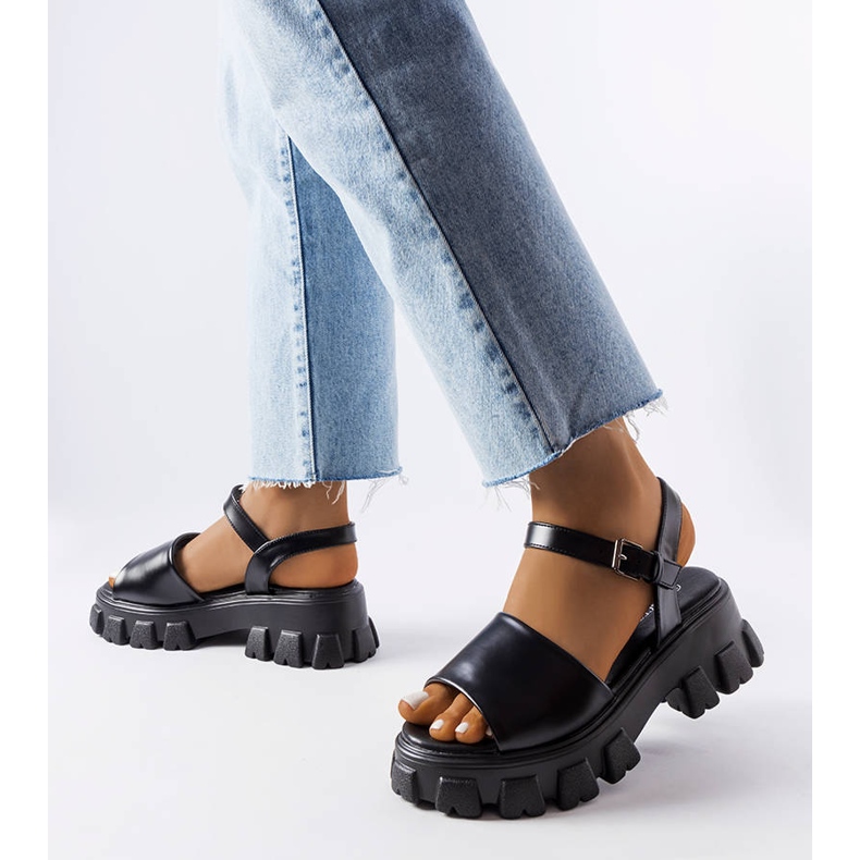 Vinceza Sandales noires sur une semelle Vincez massive 1