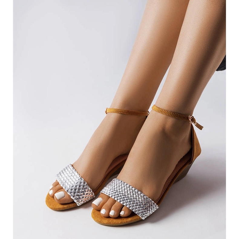 Sandales compensées argentées Veltri 1