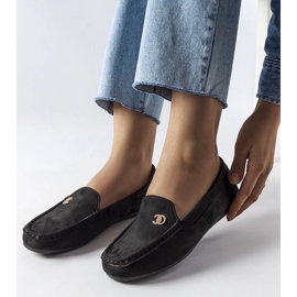 Mocassins noirs pour femme de chez Clardoux 1