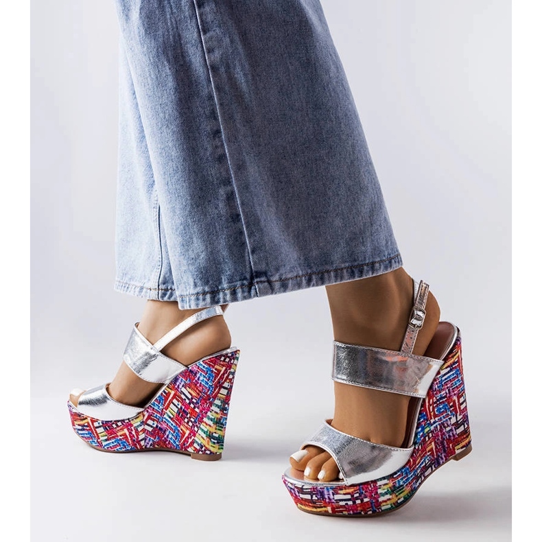 Sandales compensées à ornements argentés Westtide 1