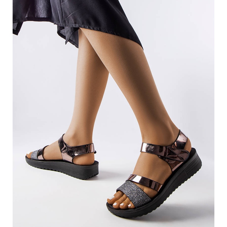 Inna Sandales compensées argentées Randi 1