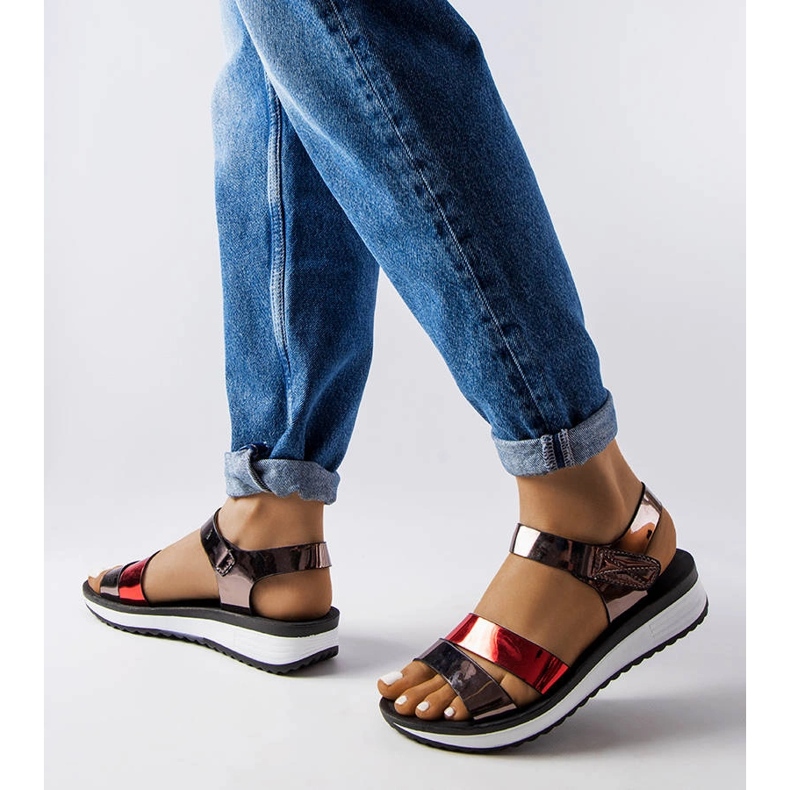 Inna Sandales femme Mila en cuir verni gris 1 Inna Sandales femme Mila en cuir verni gris 1