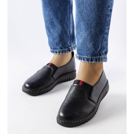 Les mocassins noirs de Julie 1