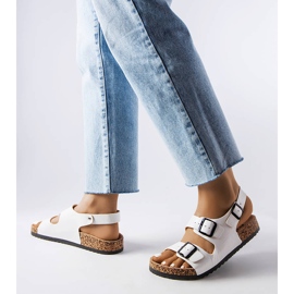 Sandales en liège blanc avec boucles de Lee Cooper LCW-22-35-1160L blanche 2