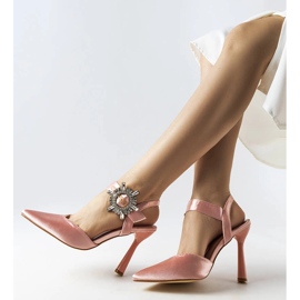 Sandales à talons en satin beige Linda rose 1