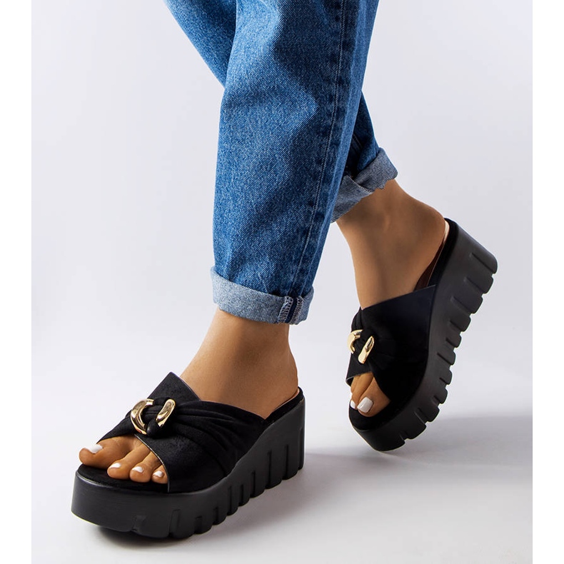 Goodin Chaussons compensés femme Laura noirs 1