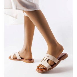 Claquettes plates beiges Leyra 2