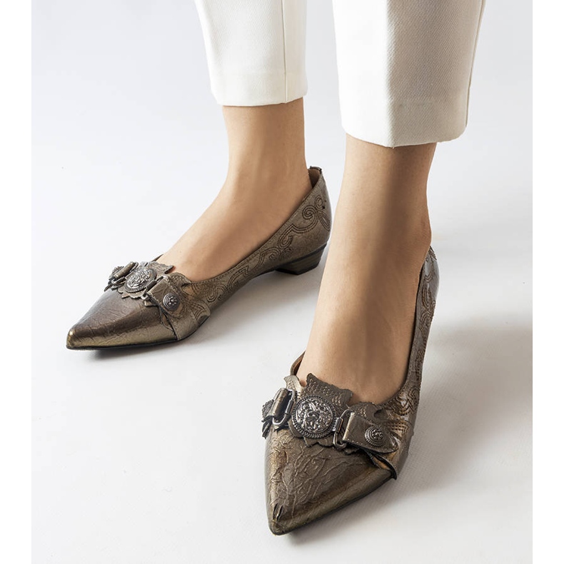 Escarpins argentés à petits talons de Siciliano gris 1