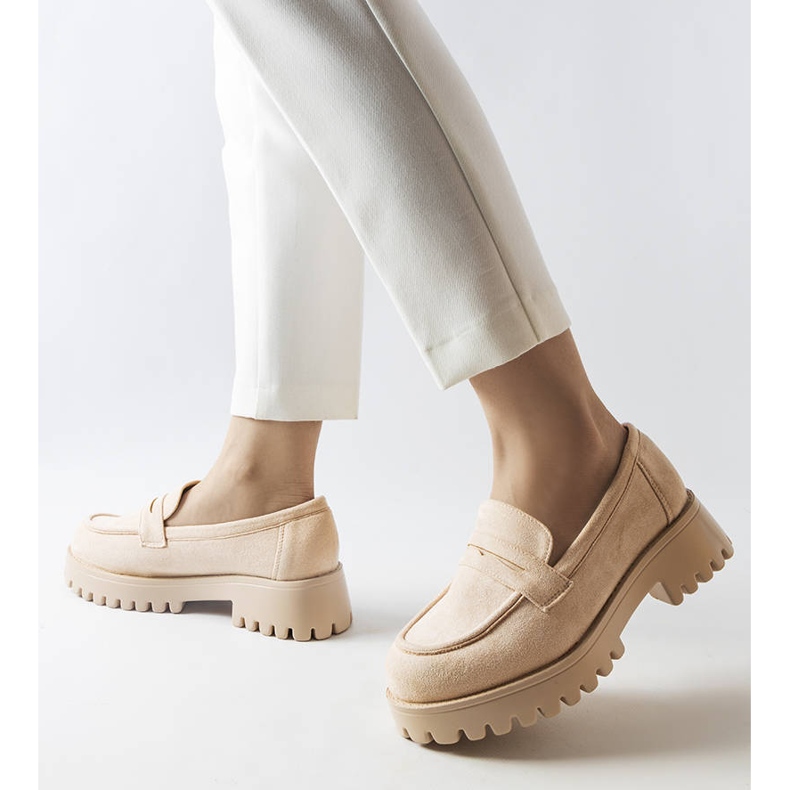 Inna Chaussures en daim écologique beige de Dina 2