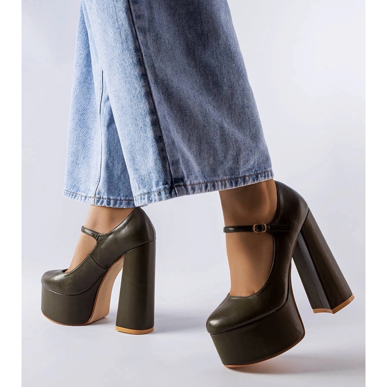 Escarpins à talons vert Colle 1