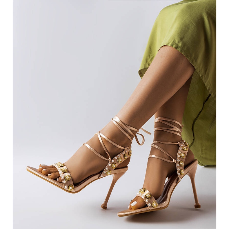 Sandales dorées ornées de perles Grange beige 1 Sandales dorées ornées de perles Grange beige 1