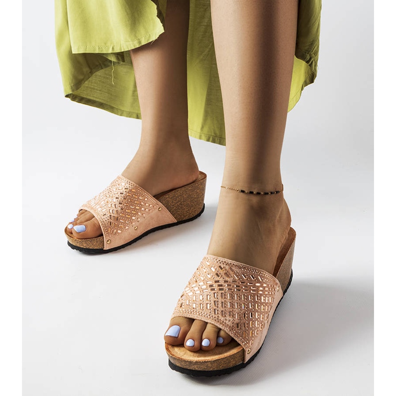 Sandales compensées roses à strass Guymon 1