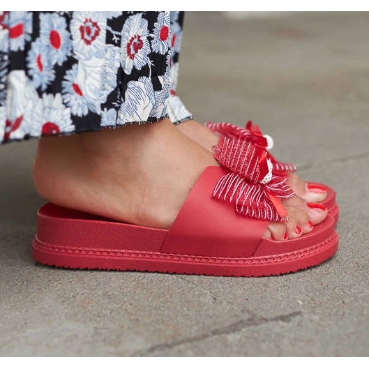 Claquettes rouges à nœud de Dido 1