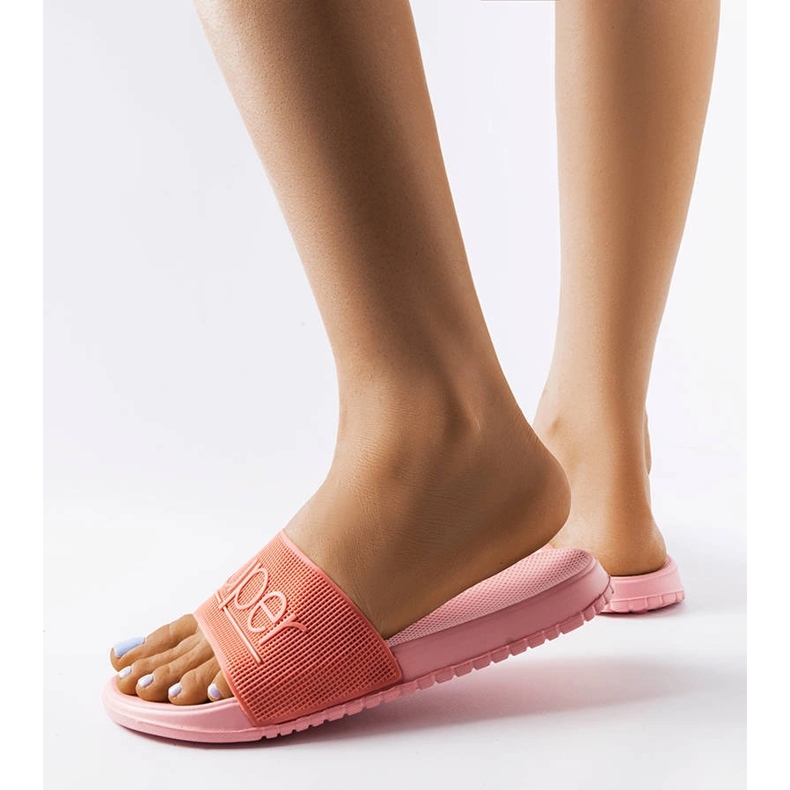 Chaussons en caoutchouc rose Azelio 1