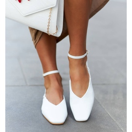 Lazzaro ballerines blanches à talon ouvert 2