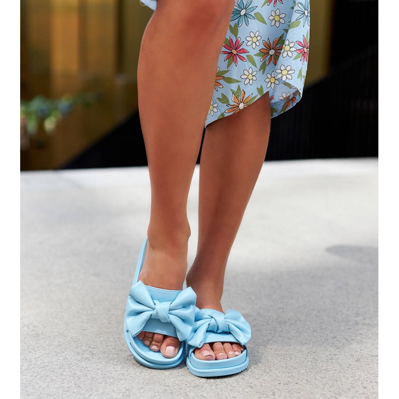 Claquettes bleues à nœud de Servigliano 1