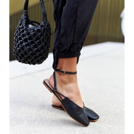 Ballerines noires à talon ouvert de Lazzaro le noir 1