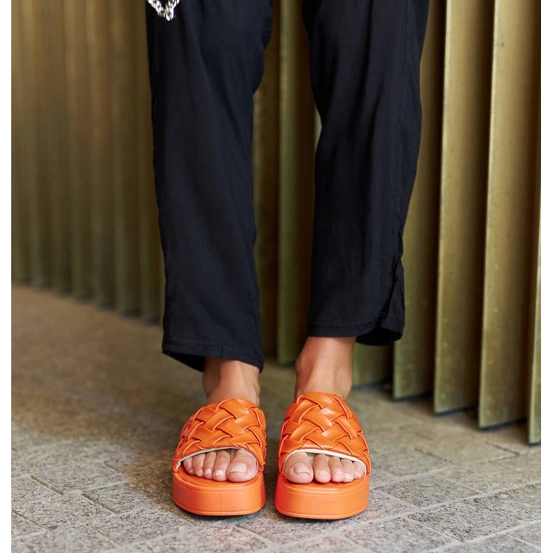 Claquettes à plateforme orange de Colonnello 2