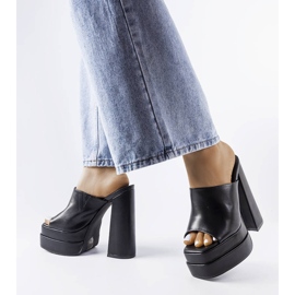 Claquettes noires à talons hauts de Mertzon 1