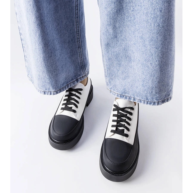 Chaussures plates blanches de Merico 1 Chaussures plates blanches de Merico 1