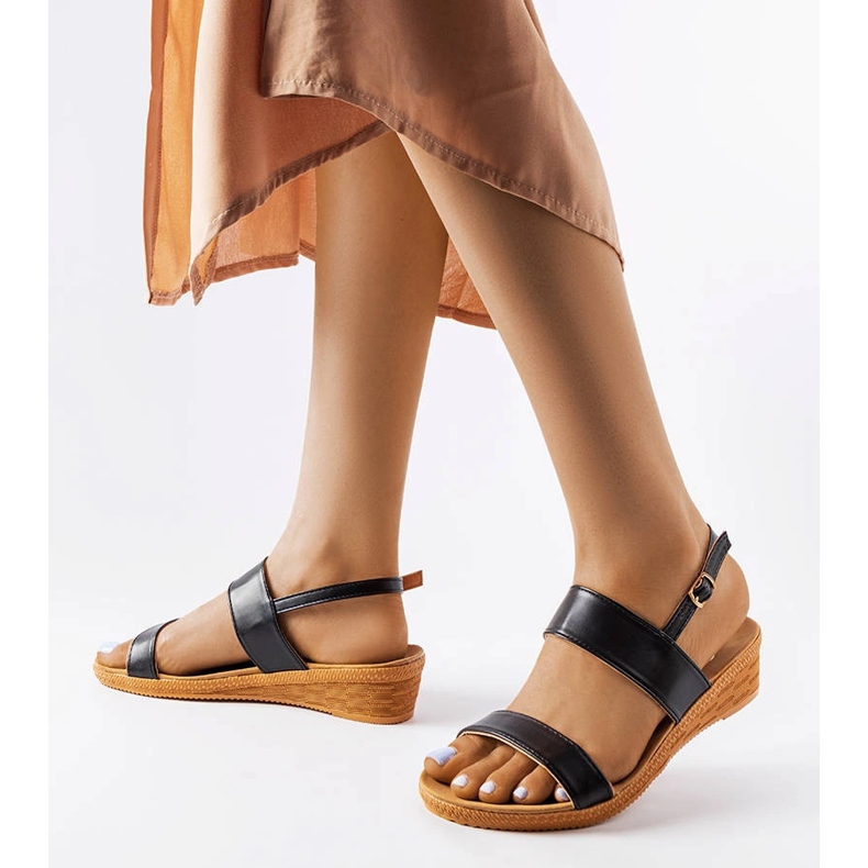 Sandales compensées noires de Grottazzolina le noir 1