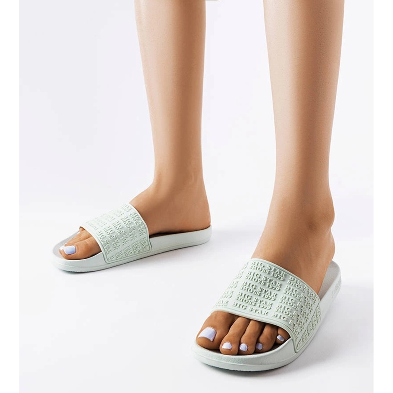 Pantoufles vertes de Big Star LL274A150 1