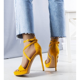 PA1 Sandales jaunes à talons Dorian 2