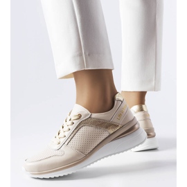Chaussures en cuir ajouré beige Trás 1