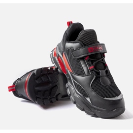 News Baskets à scratchs Blanchefle noires et rouges 2