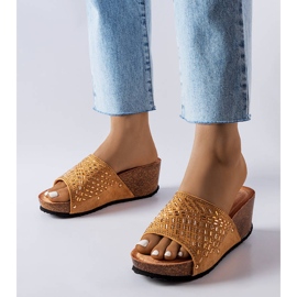Sandales compensées beige foncé Guymon 1