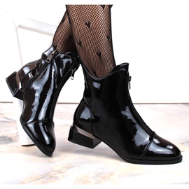Bottes isolées en cuir verni pour femme avec fermeture éclair, noir Vinceza 58156 le noir 1