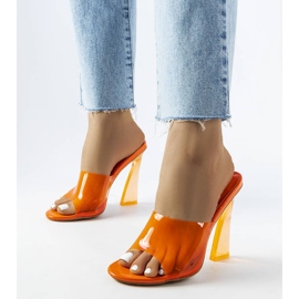 Claquettes transparentes orange de Clichy 1 Claquettes transparentes orange de Clichy 1