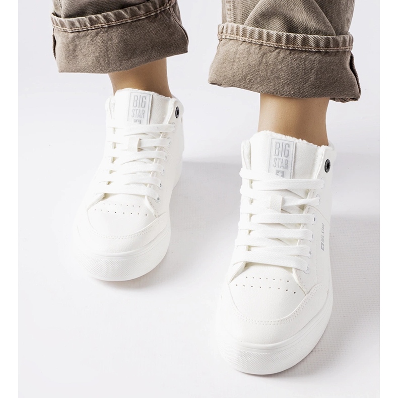 Baskets isolées blanches Big Star EE274352 1
